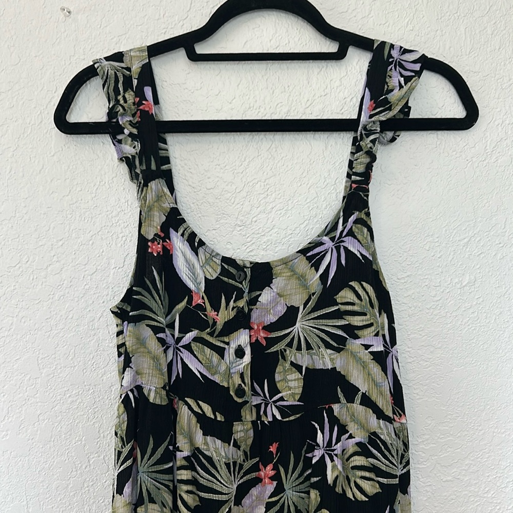 Forever 21 Sleeveless Flowy Tropical dress size L